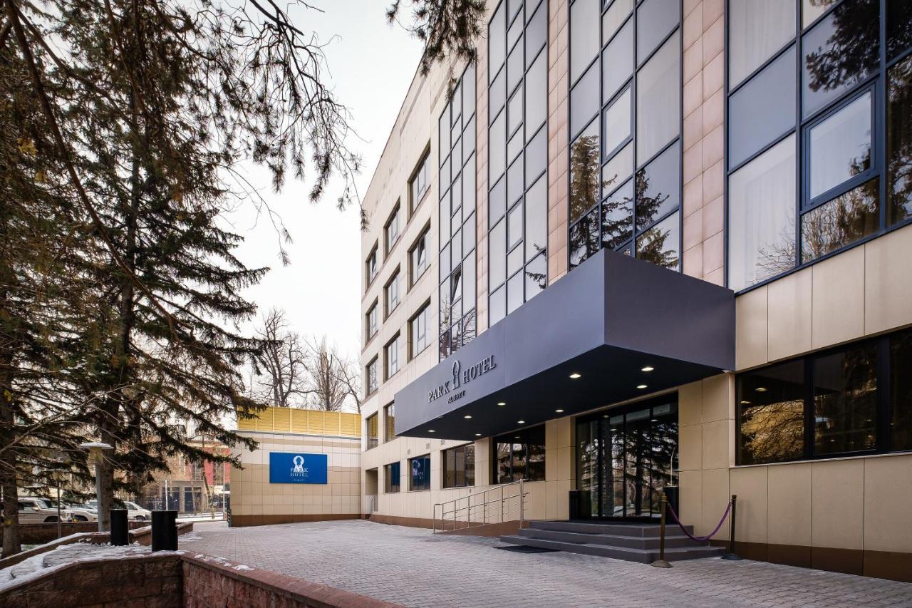 Park Hotel アルマトイ エクステリア 写真