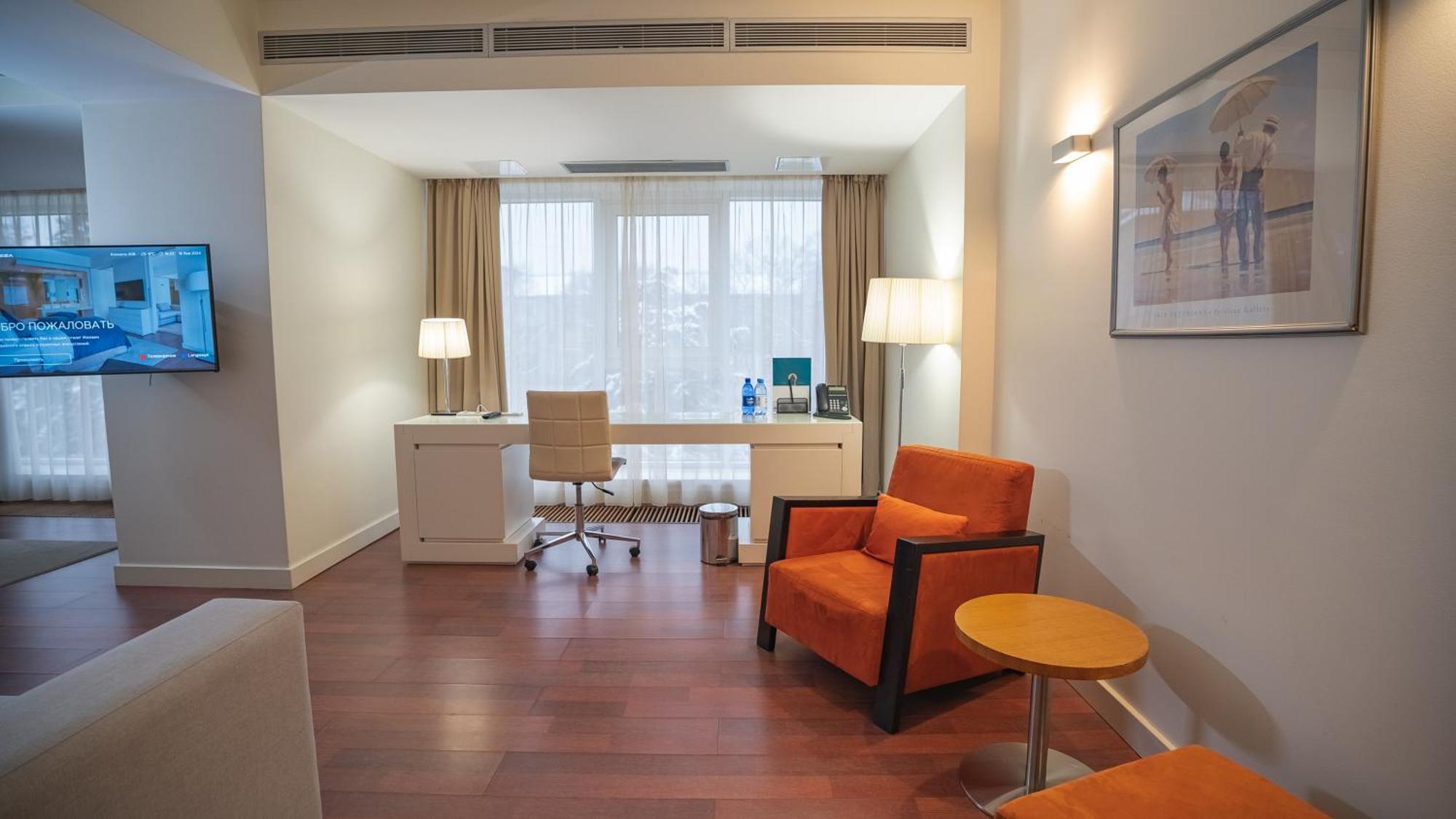 Park Hotel アルマトイ エクステリア 写真